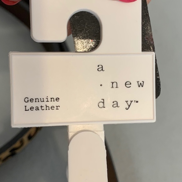 A.N.D. GENUINE LEATHER BELT NWT - Picture 2 of 5